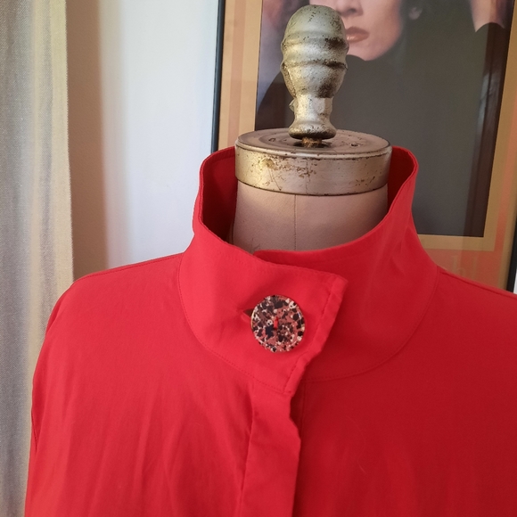 Beautiful red long button down shirt - Picture 6 of 12